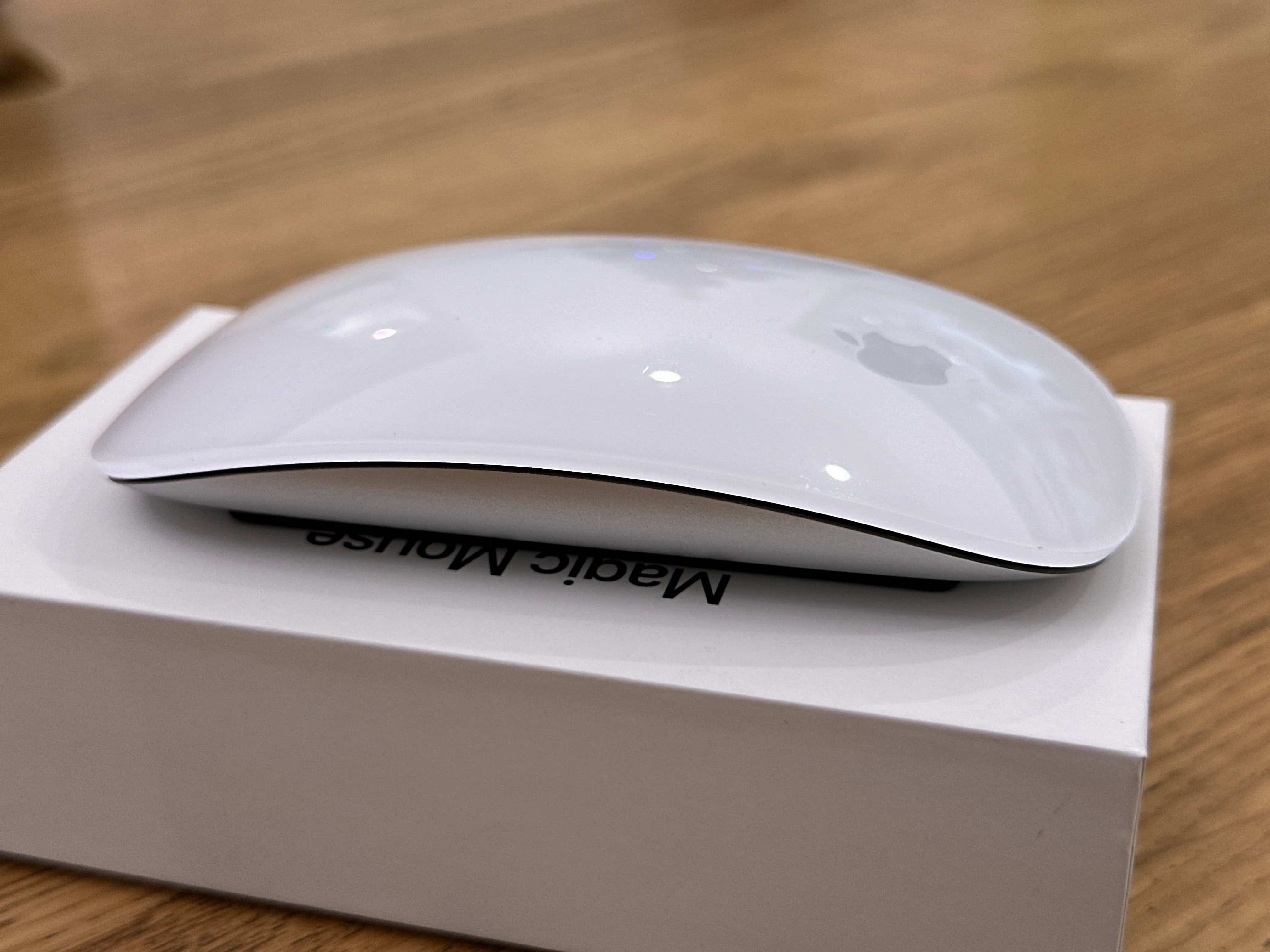 Мышь Apple Magic Mouse 2, серебристый