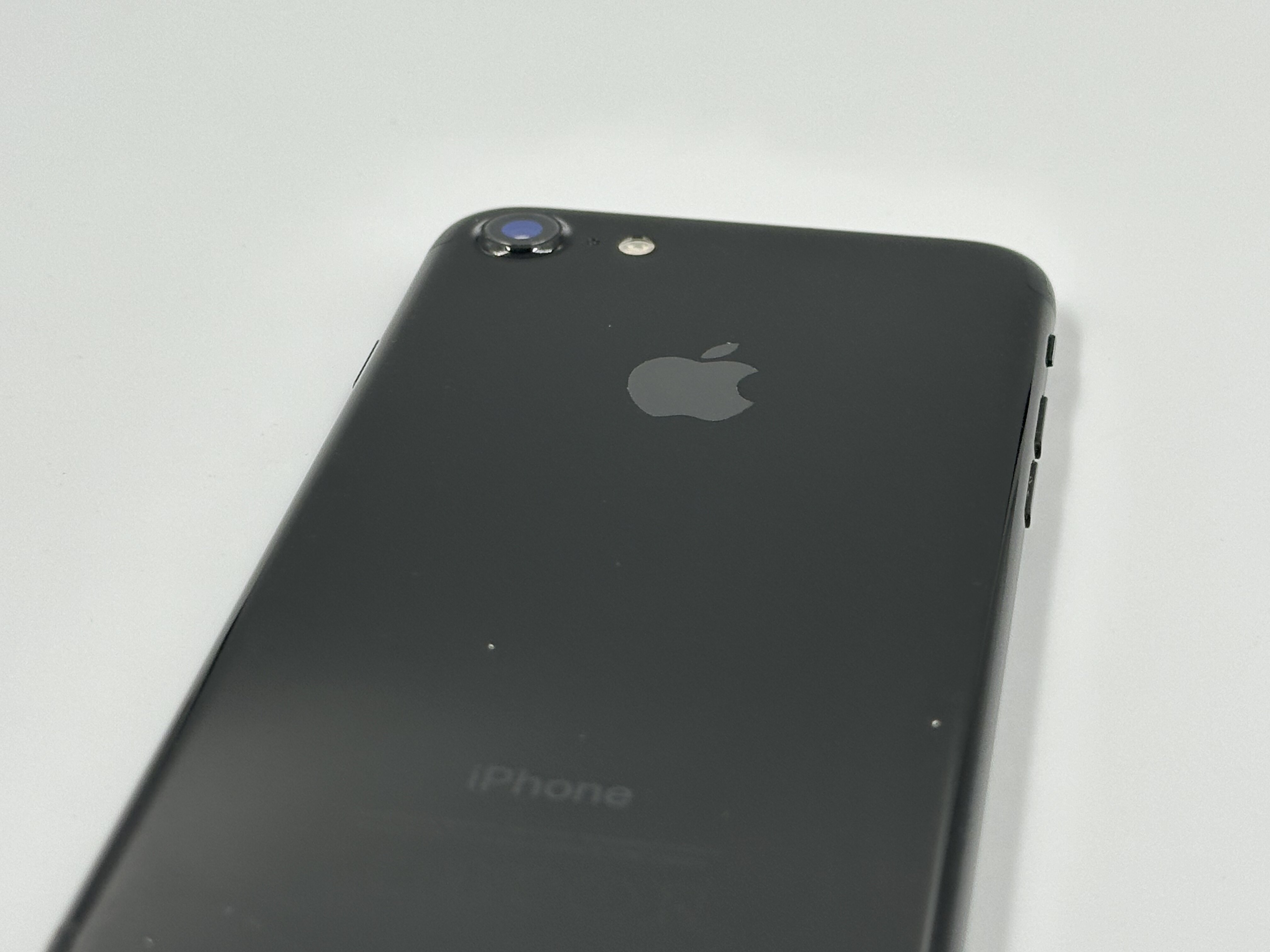 iPhone 7 32GB, Чёрный оникс