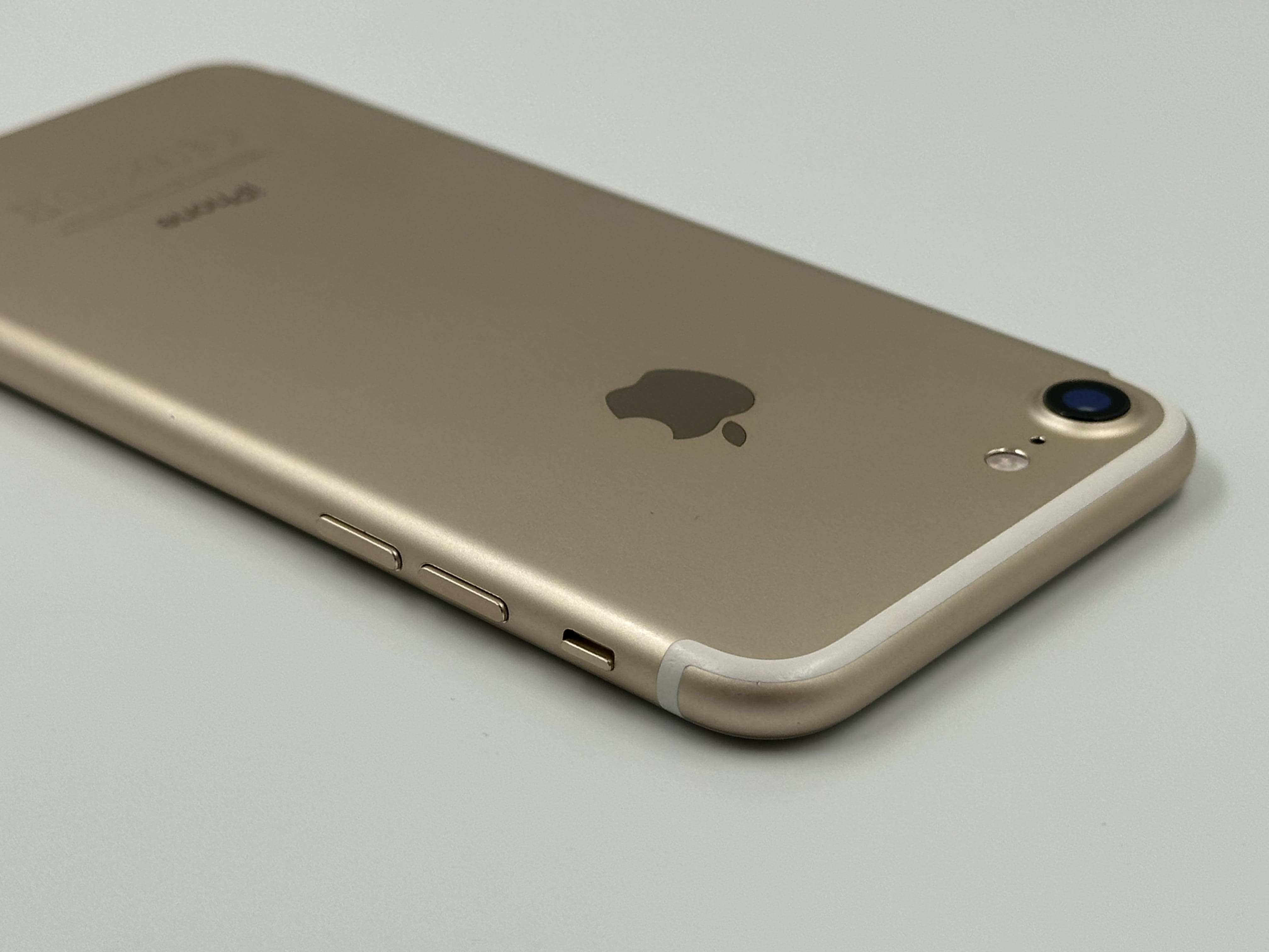 iPhone 7 32GB, Золотой
